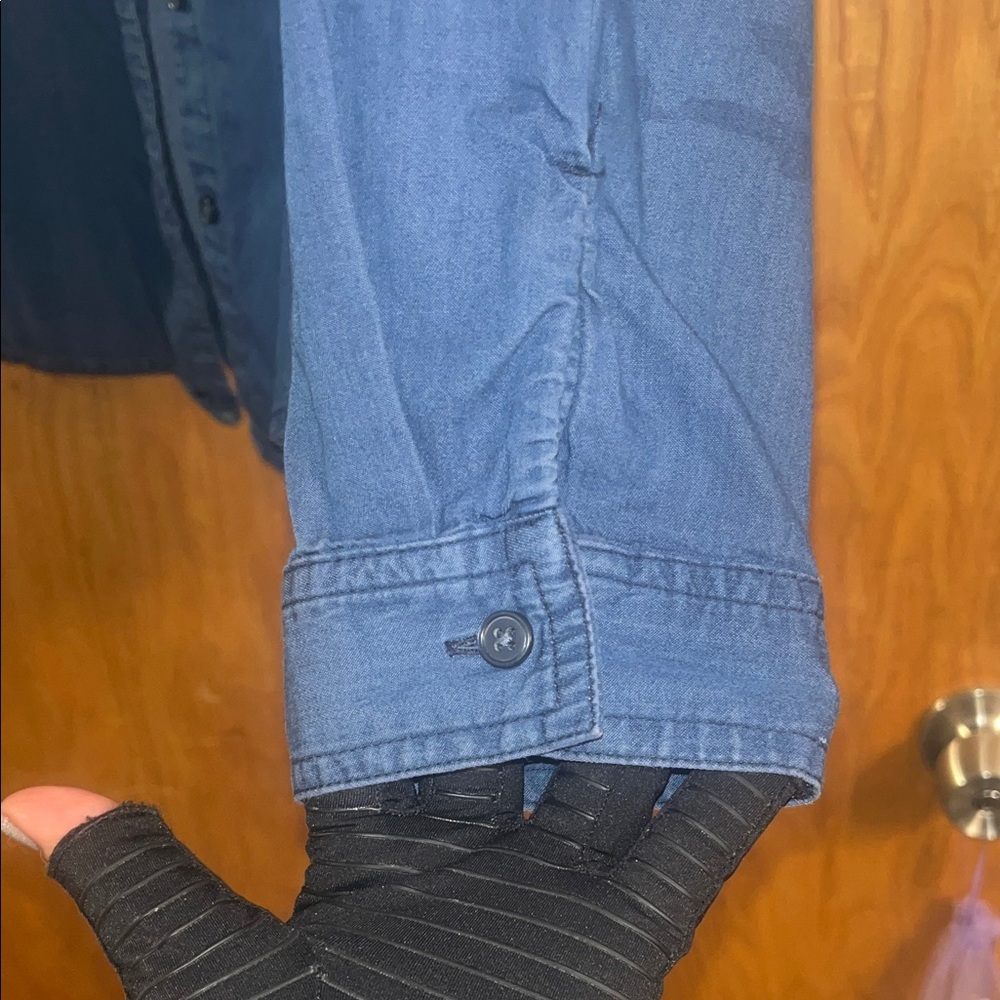 Old Navy Dark Blue chambray Shirt size Large - Picture 5 of 8